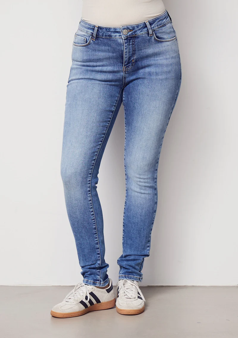 Lecco Basic Jeans - Mid Wash