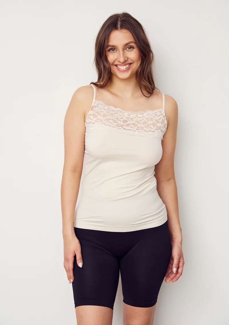 Nilla Wide Lace Top - Sand