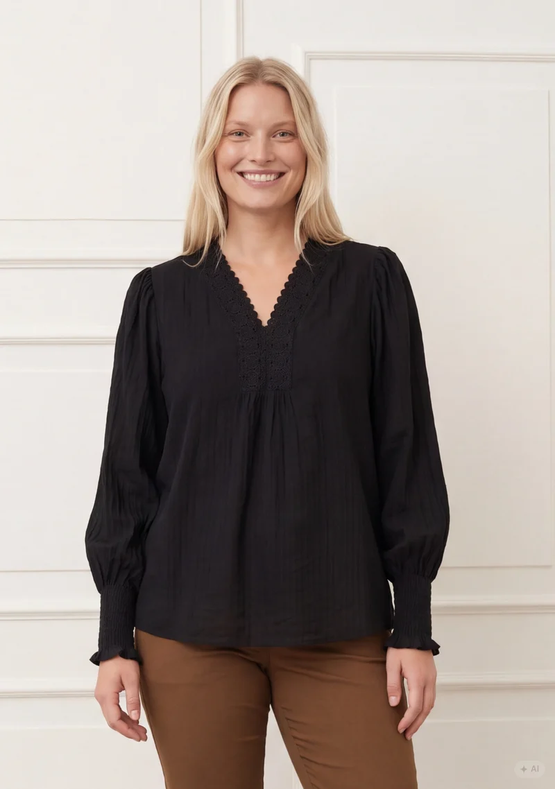 Frea Lace Blouse - Black