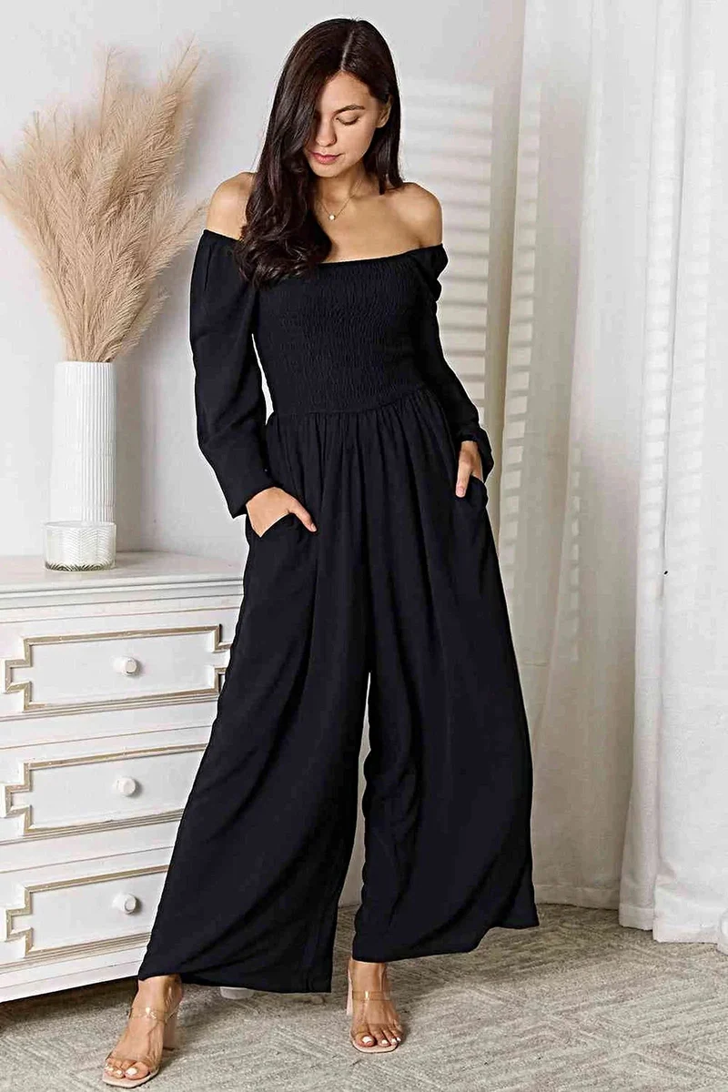 Chic Double Take Jumpsuit med fyrkantig halsringning och fickor – Smockad design, ogenomskinlig, 100 % polyester
