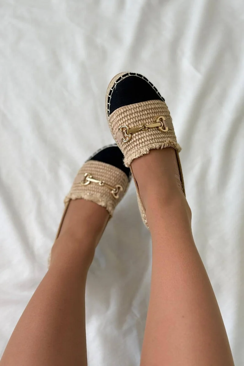 Bloom - Lorena Sandal - Camel