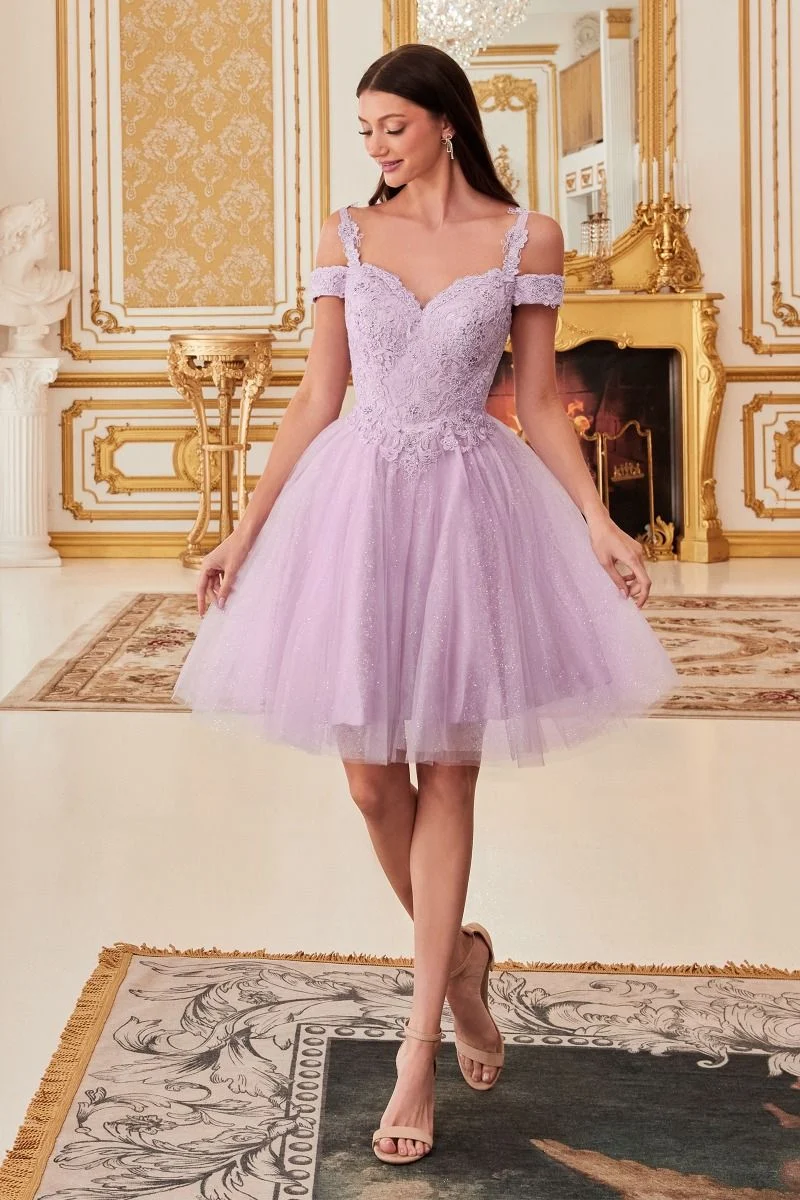Off the Shoulder kort blommig A-linjeklänning från Cinderella Divine CD0132