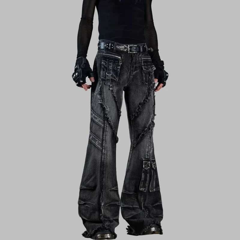 Herrjeans med grungefärgade utsvängda kanter