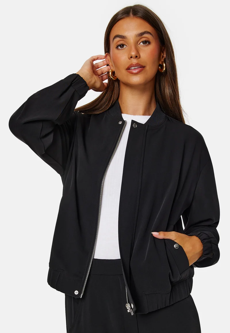 Zandra Bomber