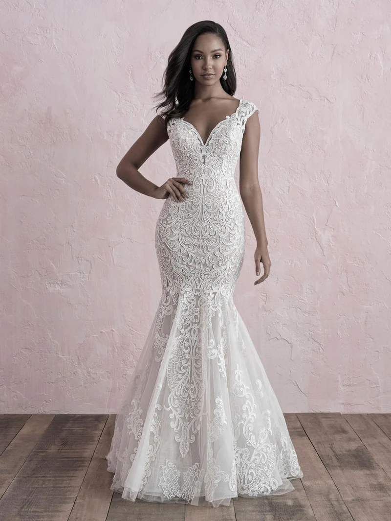 Brudklänning Allure 3272 second hand / återbruk