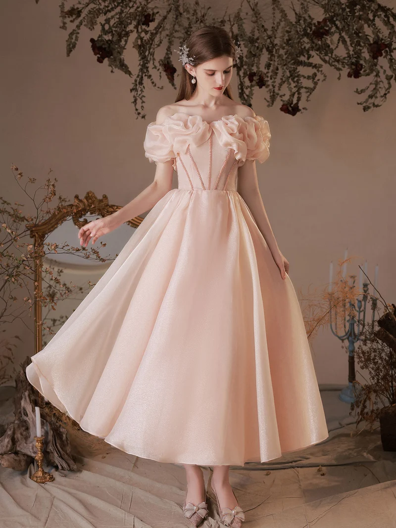 Elegant Rosa Tyll Off-Shoulder Tealång Balklänning med Spetsning Bak
