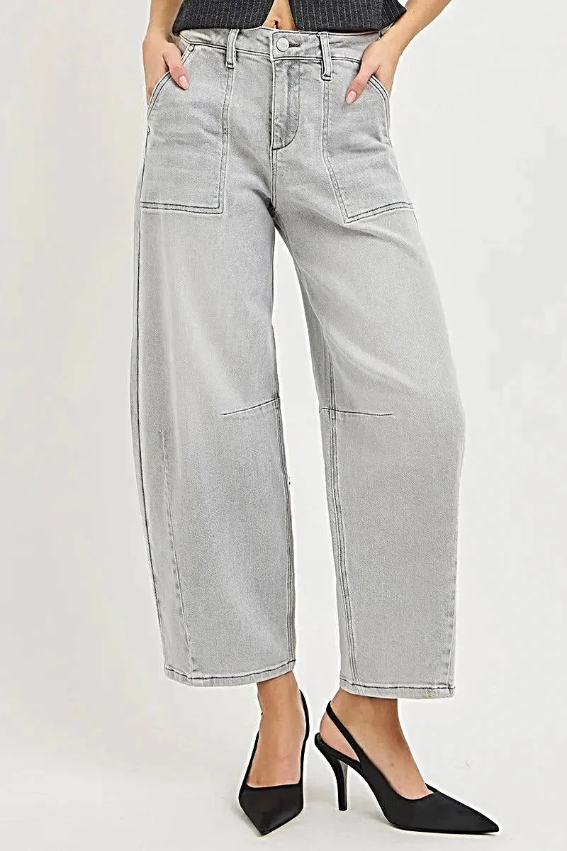 Snygga RISEN Slouchy Cropped Barrel Leg Jeans - Bekväm och trendig passform