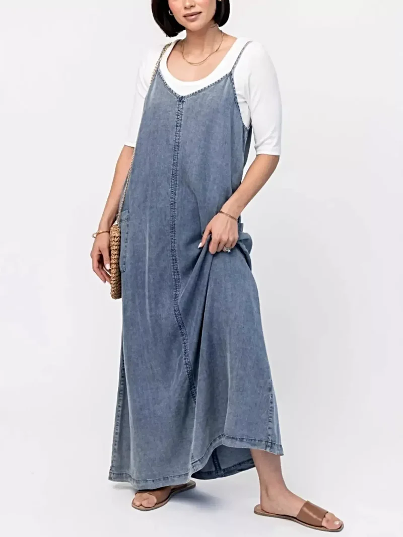 Snygg denimklänning med cami-maxi - Klassisk blå, 80 % bomull, perfekt för en avslappnad chic look