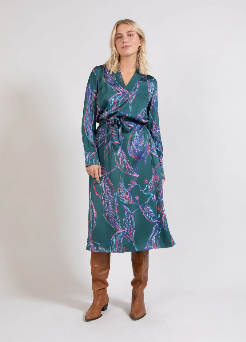 KLÄNNING MED MÖNSTER MED FLERA BLAD - Multi leaves print