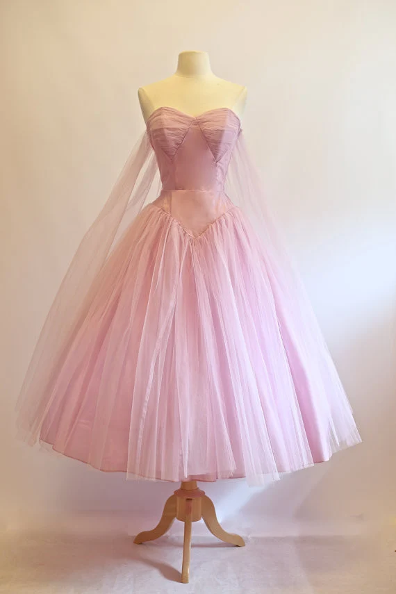 1950-tals vintage hemkomstklänning Rosa hemkomstklänning