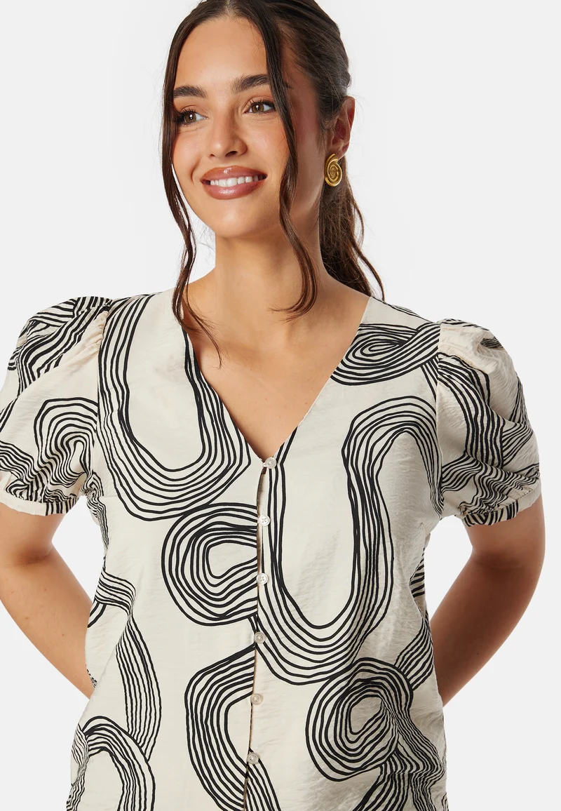 Objjacira S/S V-Neck Top