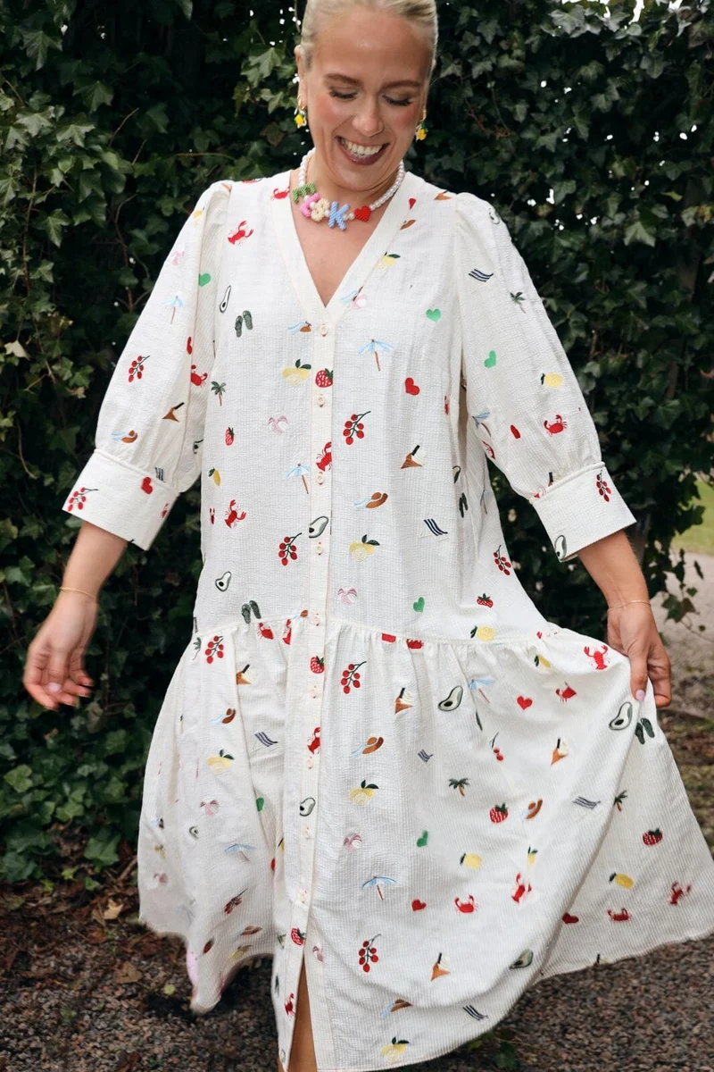 Molly&My x Caroline Dan - Caroline Dress - Caroline Emb.