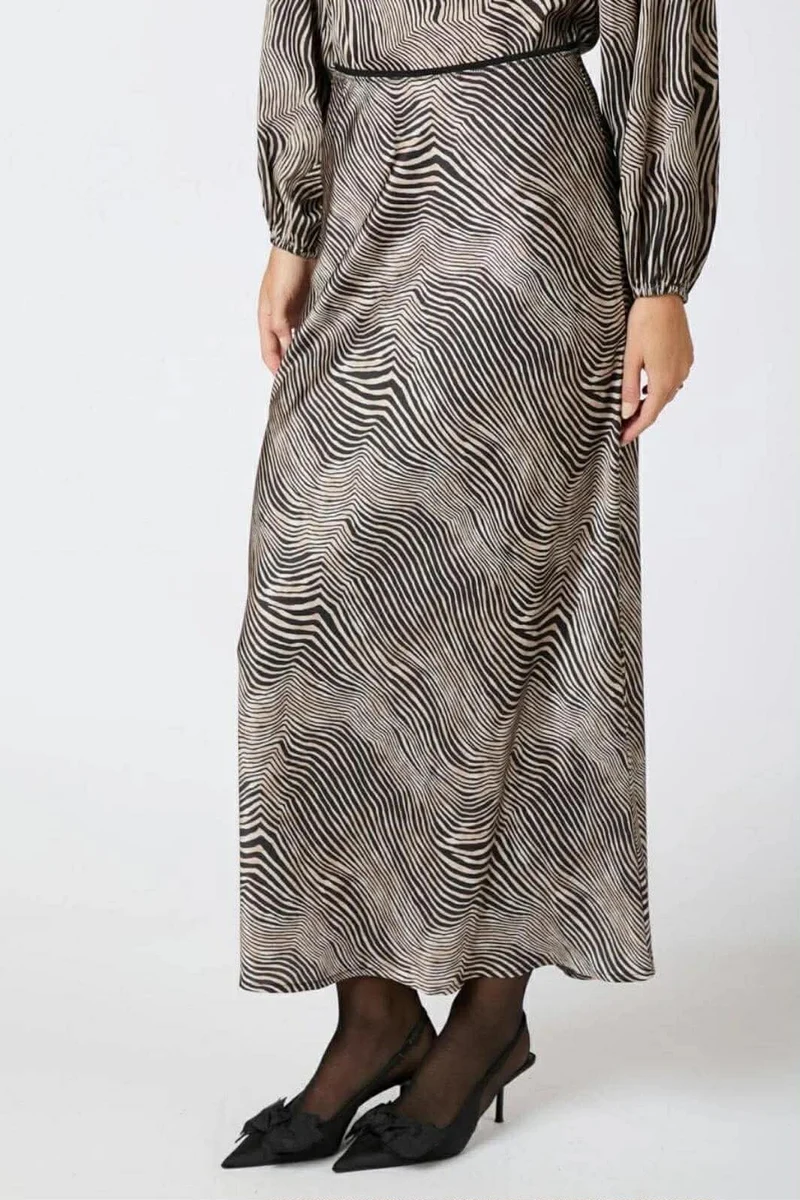Vicky Floating Wave Skirt