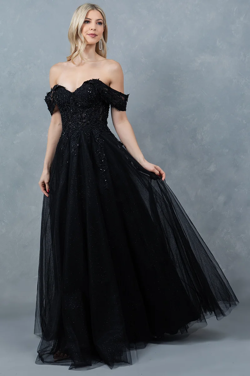 A-linjeformad klänning med broderi och bara axlar från Cinderella Couture USA AS8152J
