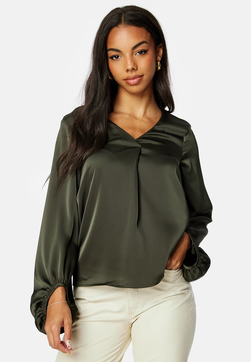 Lovie L/S V-Neck Detail Top