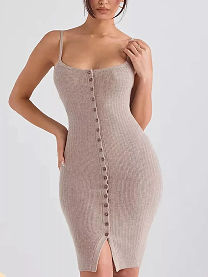Ribbad bodycon tröjklänning med knappar framtill - Stretchig stickad figursydd silhuett
