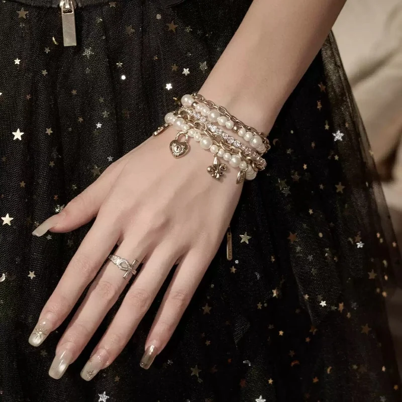 Damarmband med grungefärgade diamantpärlor