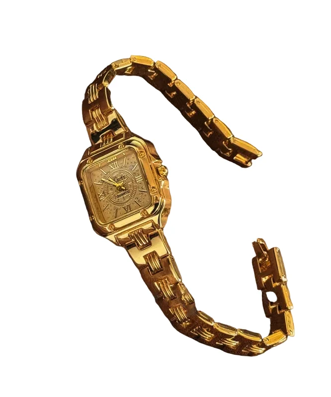 Damklocka med Guld kedjedetalj modern design