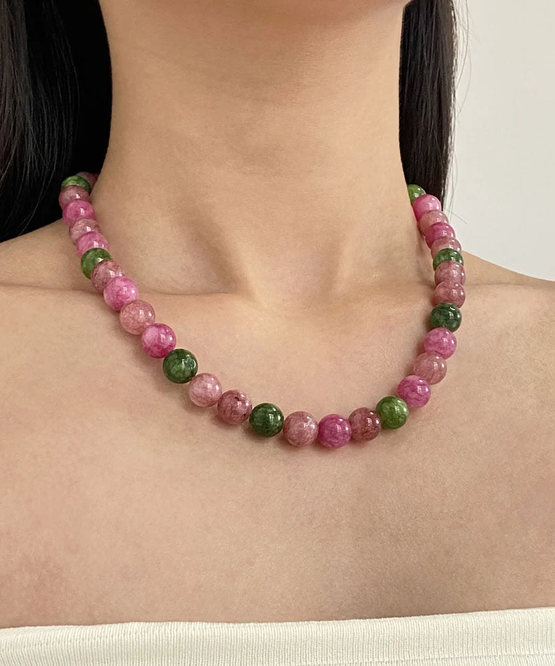 Dam Rosa Halsband med Regnbågslegering och Agatpärlor
