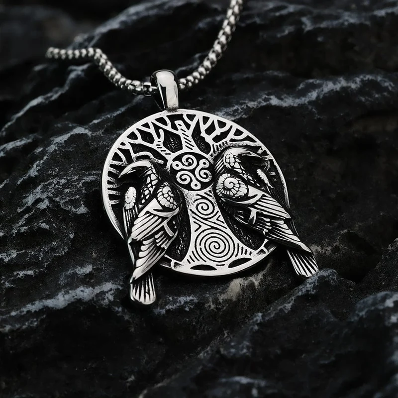Herrhalsband med punkmotiv, Odins korpar och keltiskt livsträd