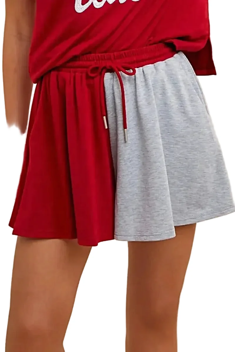 Färgblocksshorts med utsvängda mönster - Mjukt franskt frottétyg, dragsko, fickor, sportig och elegant stil
