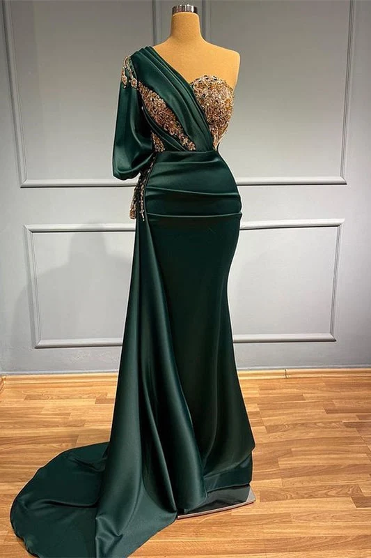 Elegant mörkgrön sjöjungfrubalklänning med en axel och pärlapplikationer