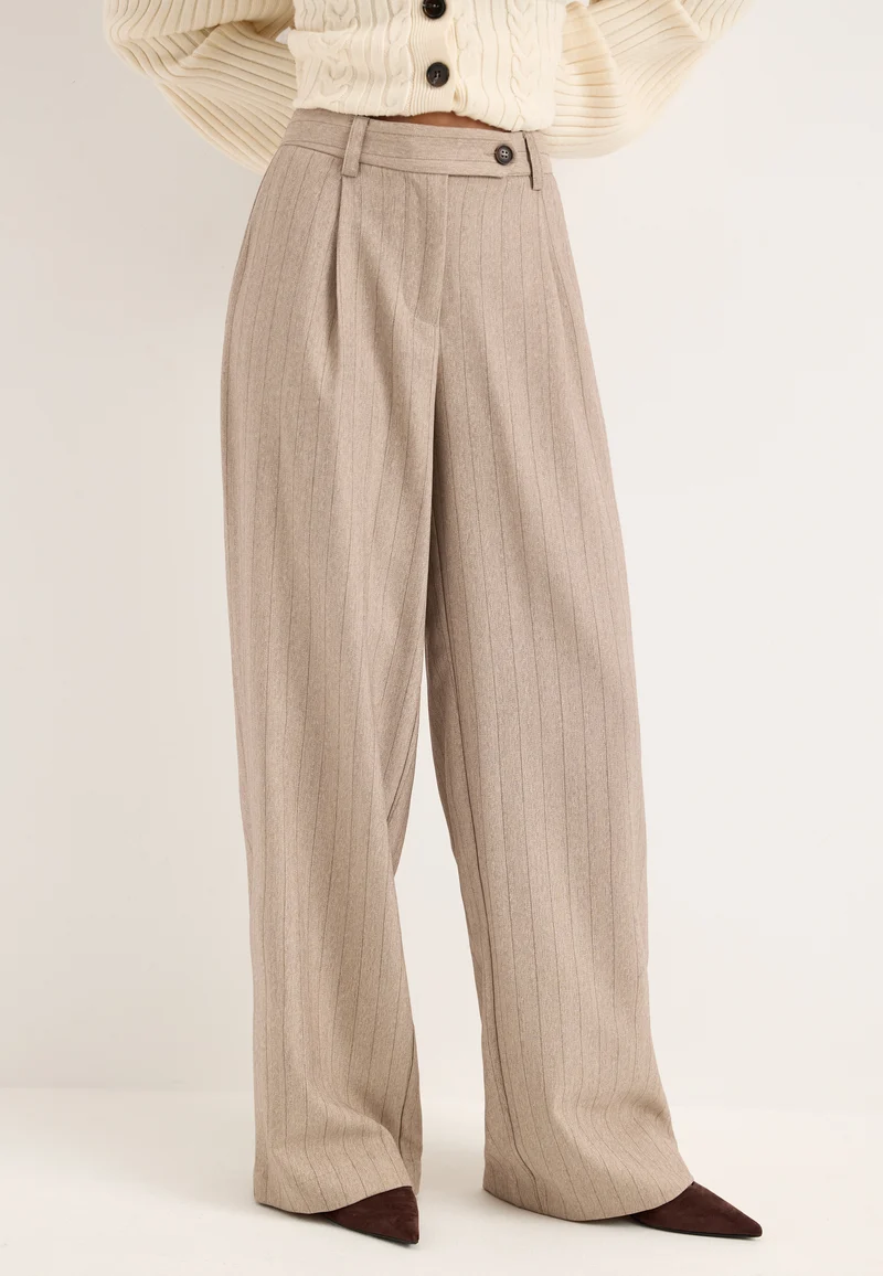 Mid Waist Pleated Suit Trousers