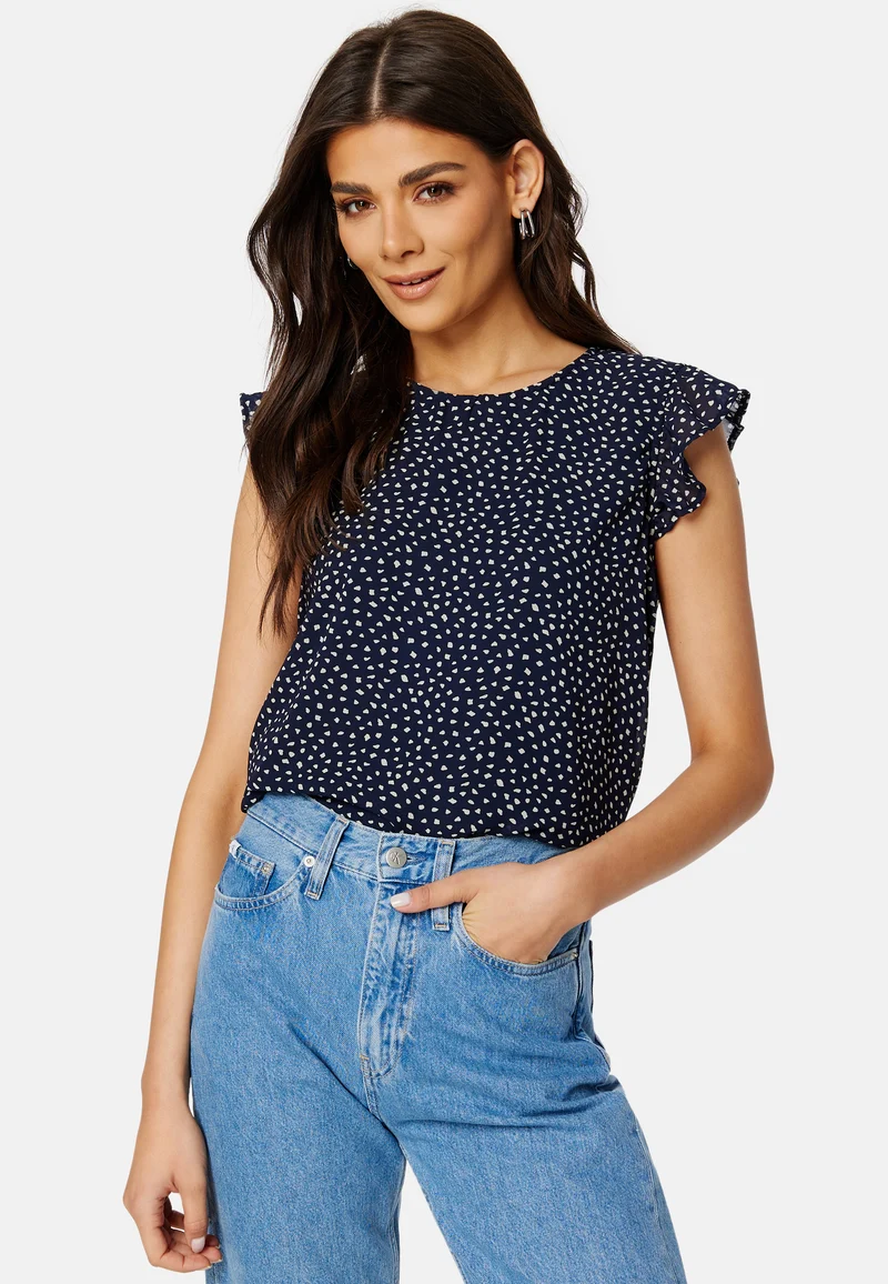 Ann Star S/L Frill Top