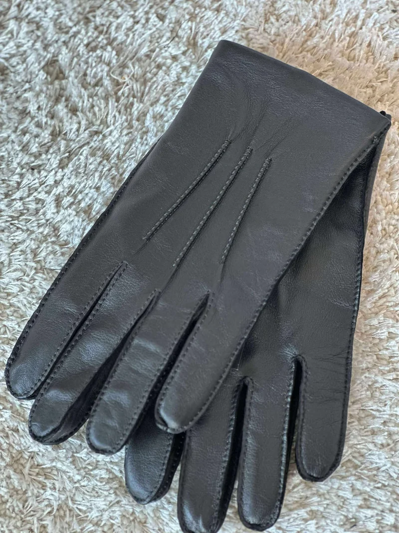 Glove MW