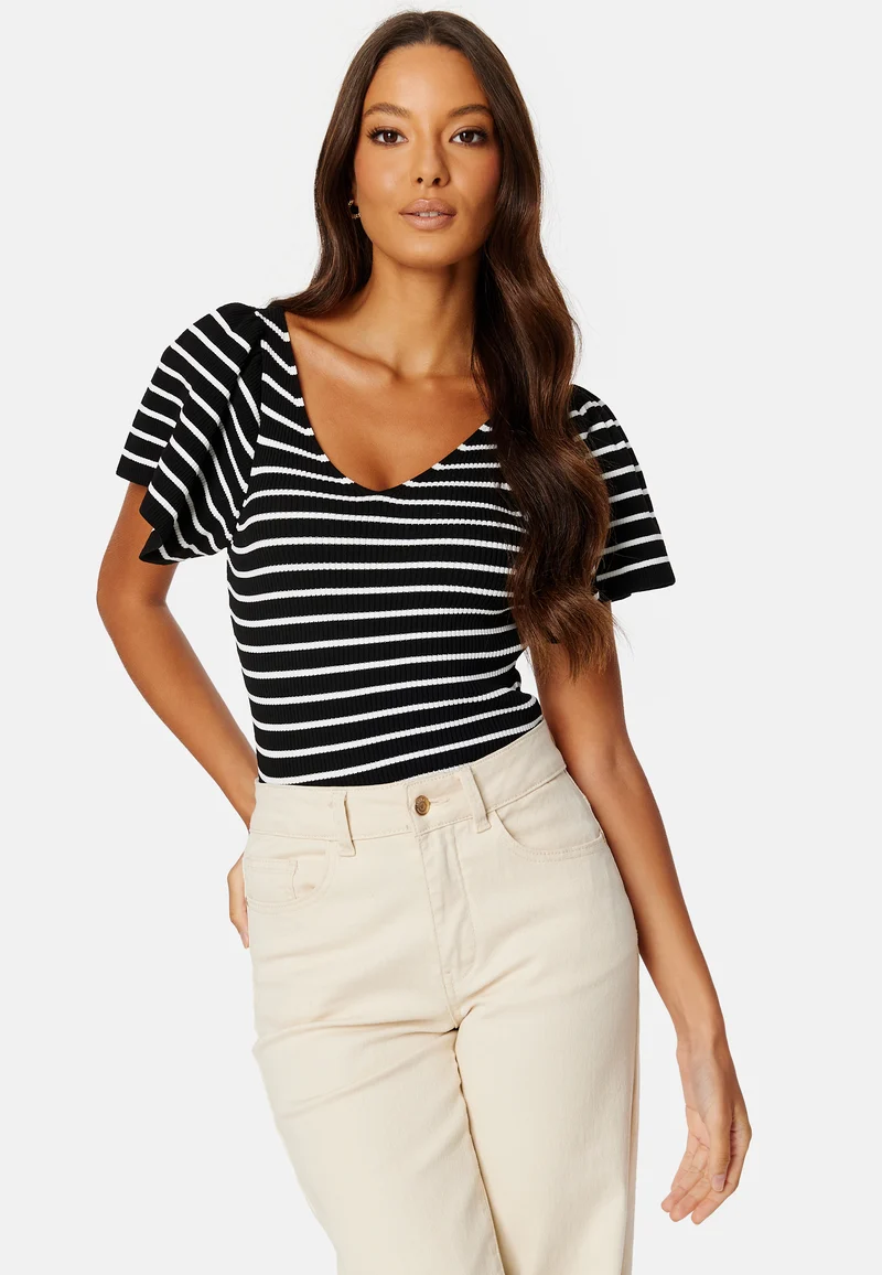 Onllleelo Stripe Back Pullover Knit