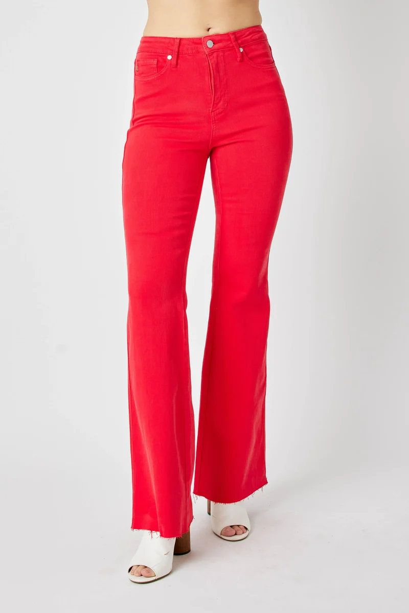 Judy Blå Full Size Hw Magkontroll Garment Färgade Utsvängda Jeans Plus Size