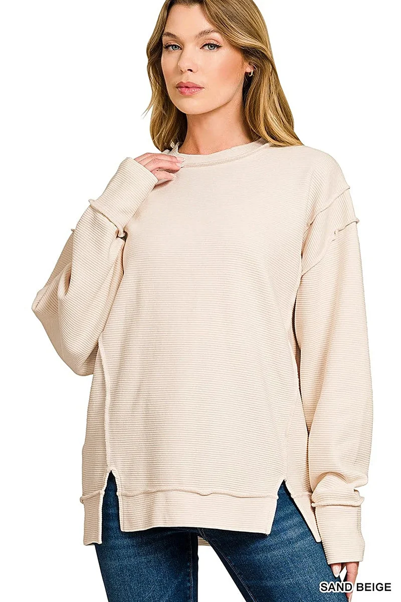 Trendig syratvättad dubbelribbad tröja med synliga sömmar - Edgy casual stil