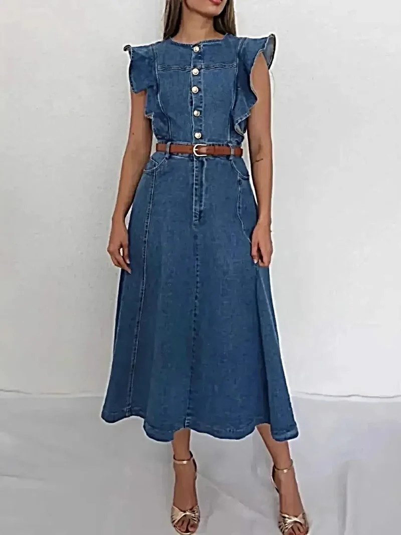 Elegant klänning med volanger, knappar framtill och skärp - Denim Midi-modell