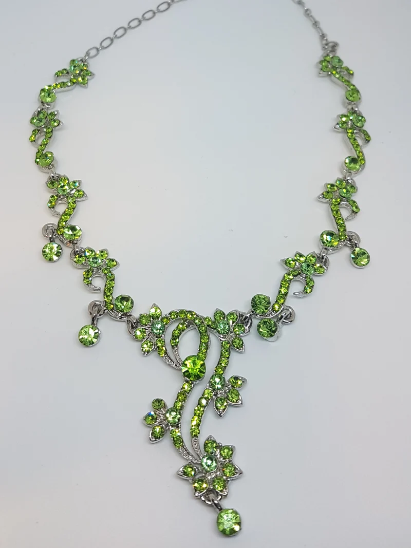 Strasshalsband lime