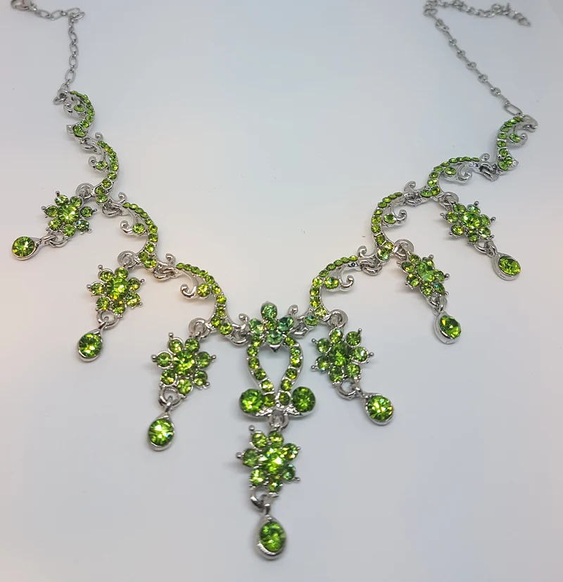 Strasshalsband lime